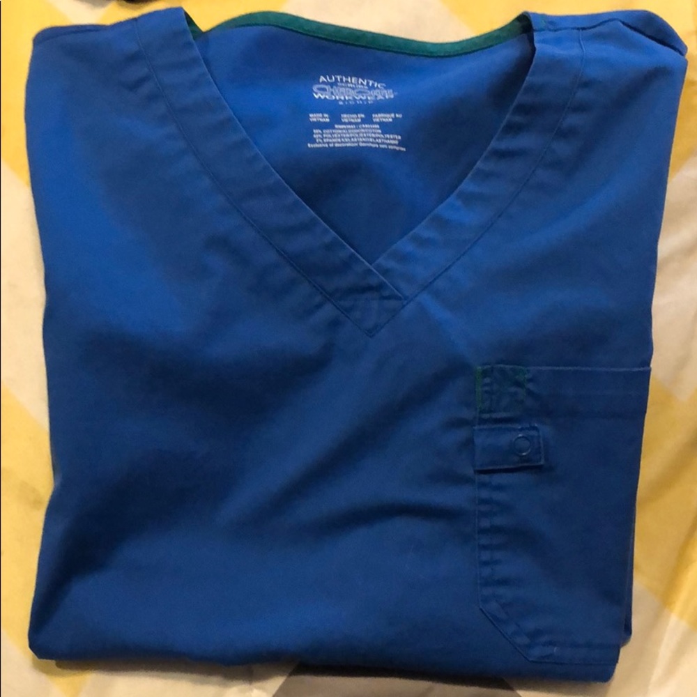 Scrub top